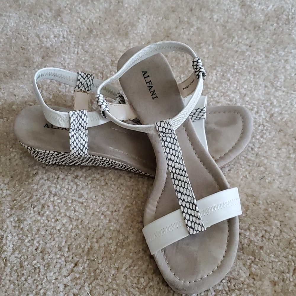 Women  sandals